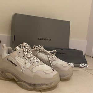 Balenciaga triple s